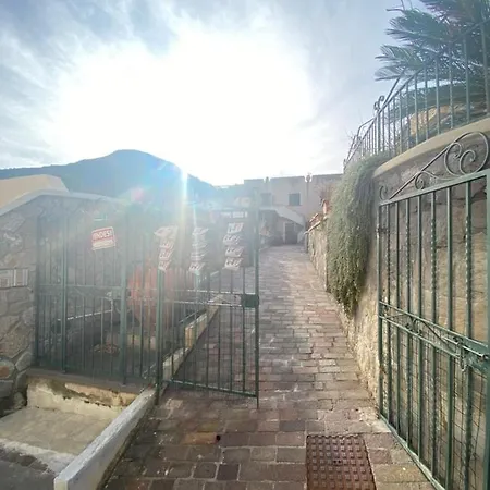 Casa Bouganville, Vista Mare! * Lipari (Isola Lipari)