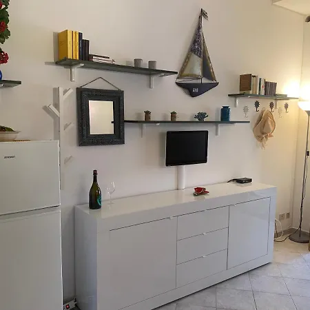 Casa Bouganville, Vista Mare! Daire *