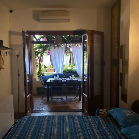 Casa Bouganville, Vista Mare! Daire Lipari (Isola Lipari)