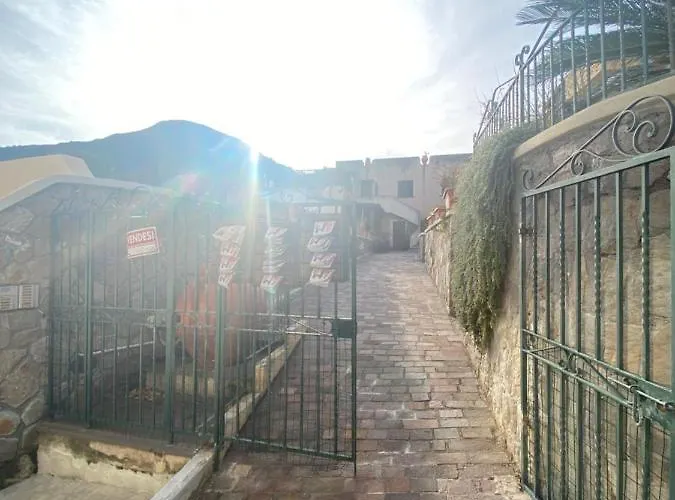 Casa Bouganville, Vista Mare! * Lipari (Isola Lipari)